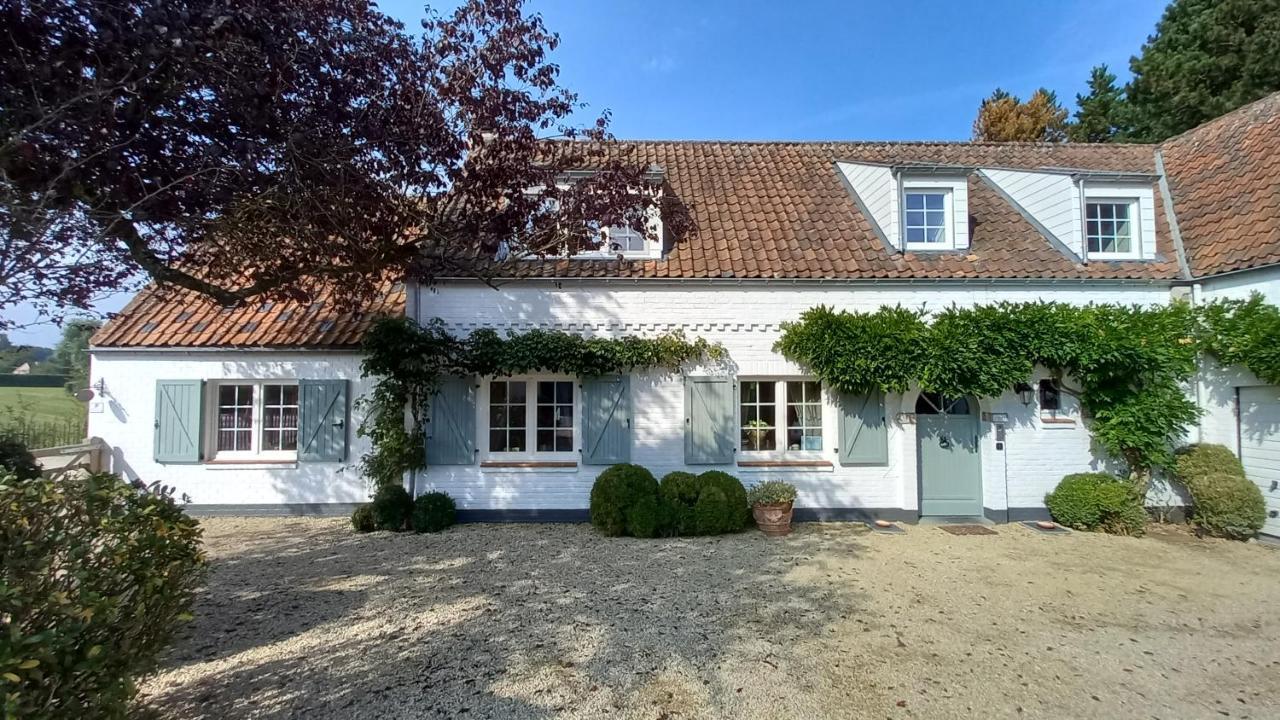 Chambres D'Hotes - Au Clos D'Amande Lasne Bagian luar foto