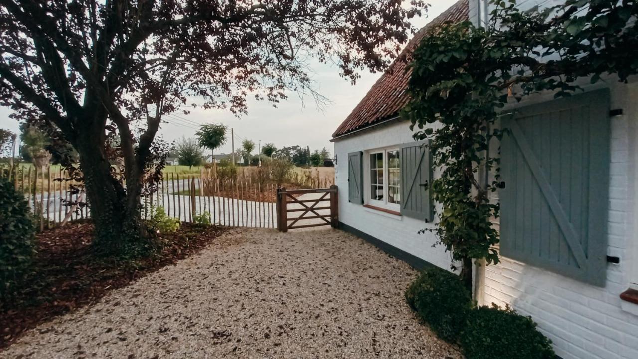 Chambres D'Hotes - Au Clos D'Amande Lasne Bagian luar foto
