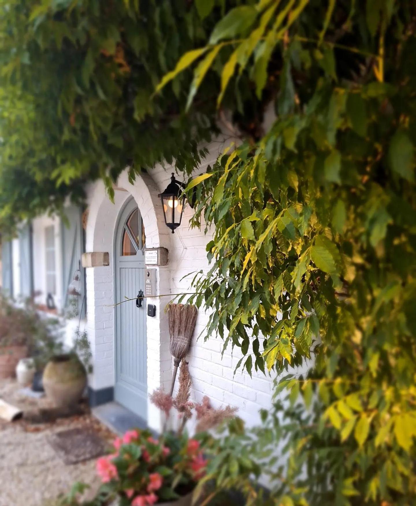 Chambres D'Hotes - Au Clos D'Amande Lasne Bagian luar foto